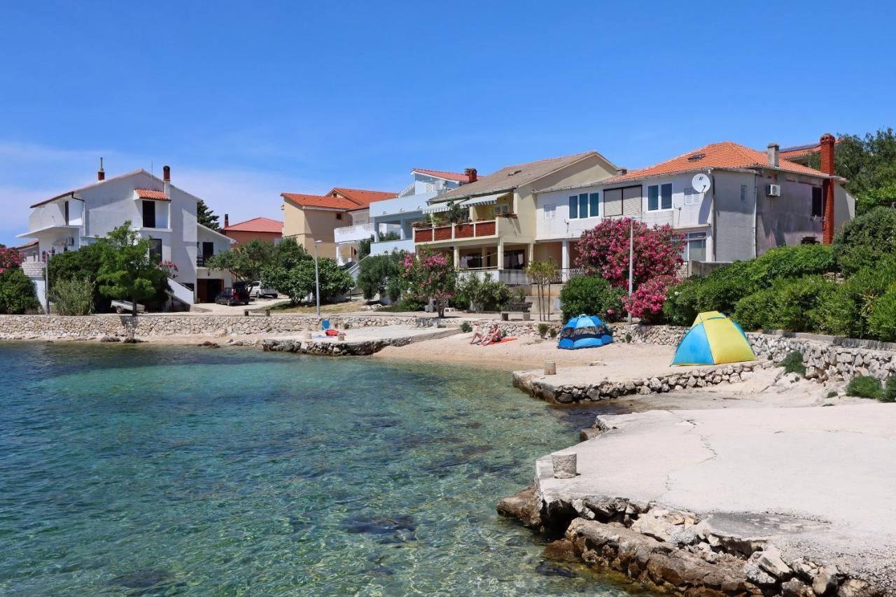 Apartments With A Parking Space Mandre, Pag - 16836 المظهر الخارجي الصورة